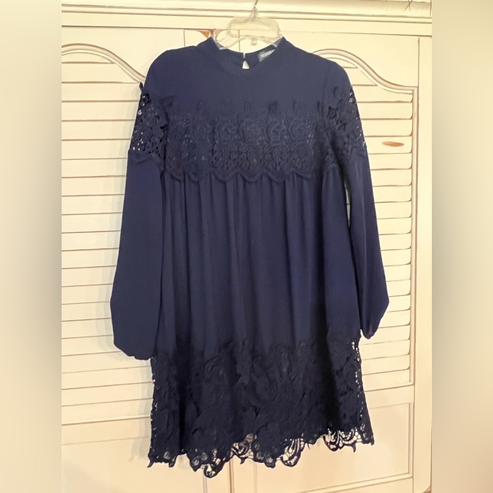 Fashion Union Blue Lace Dress Women’s Sz 6 Long Sleeved Navy Lined Dress - Picture 1 of 14